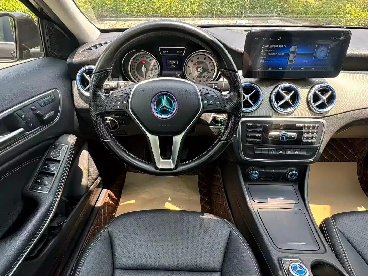 2015 Mercedes-Benz GLA 200 Dynamic — миниатюра 5
