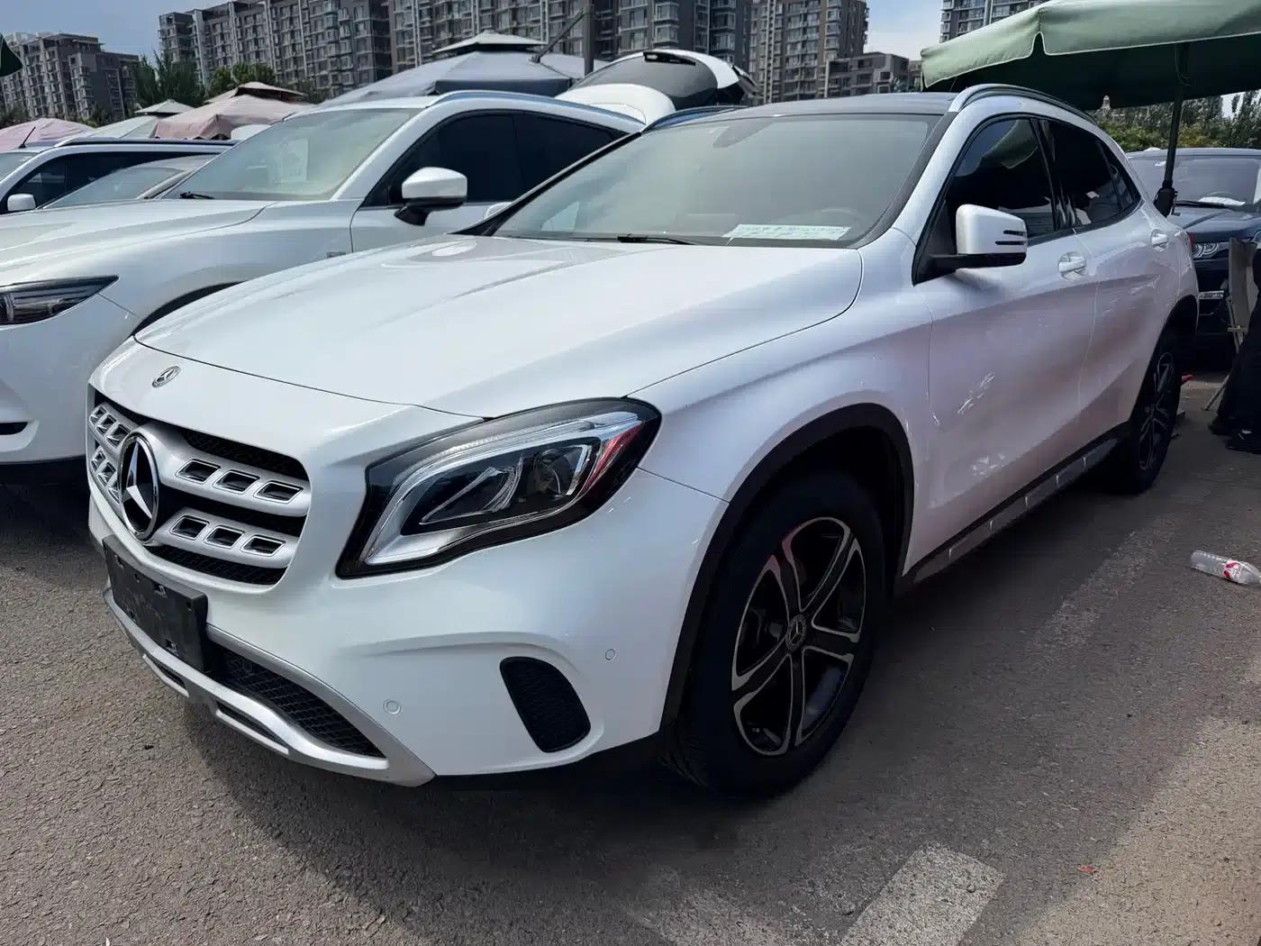 2018 Mercedes-Benz GLA 200 Fashion Edition — миниатюра 1