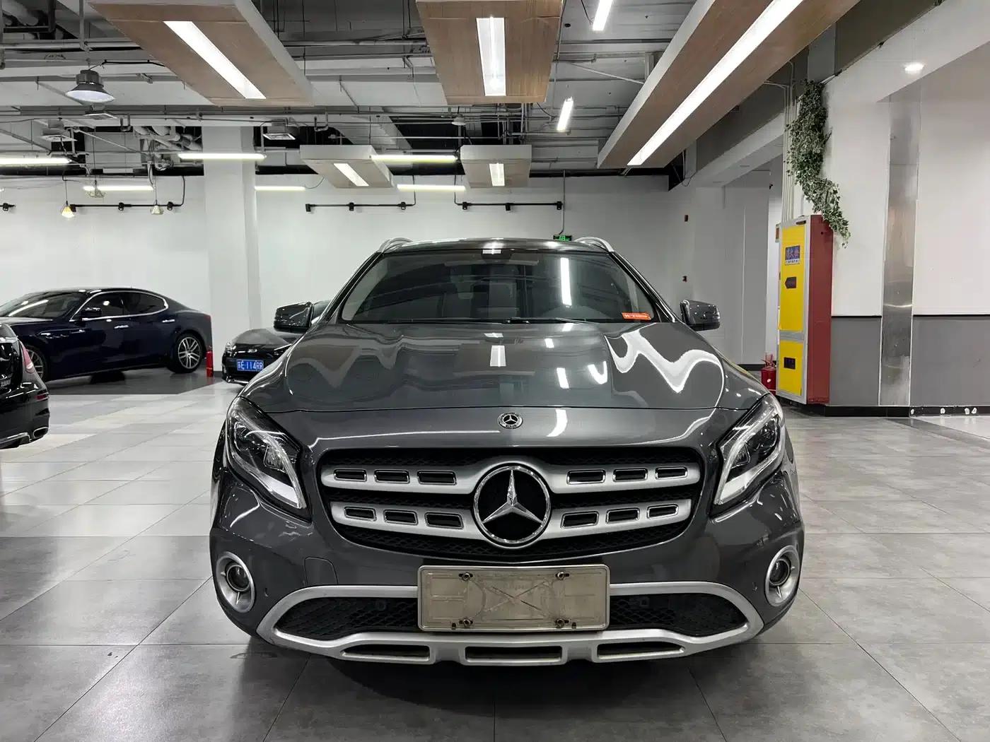 2017 Mercedes-Benz GLA 220 4MATIC Fashion Edition — миниатюра 2