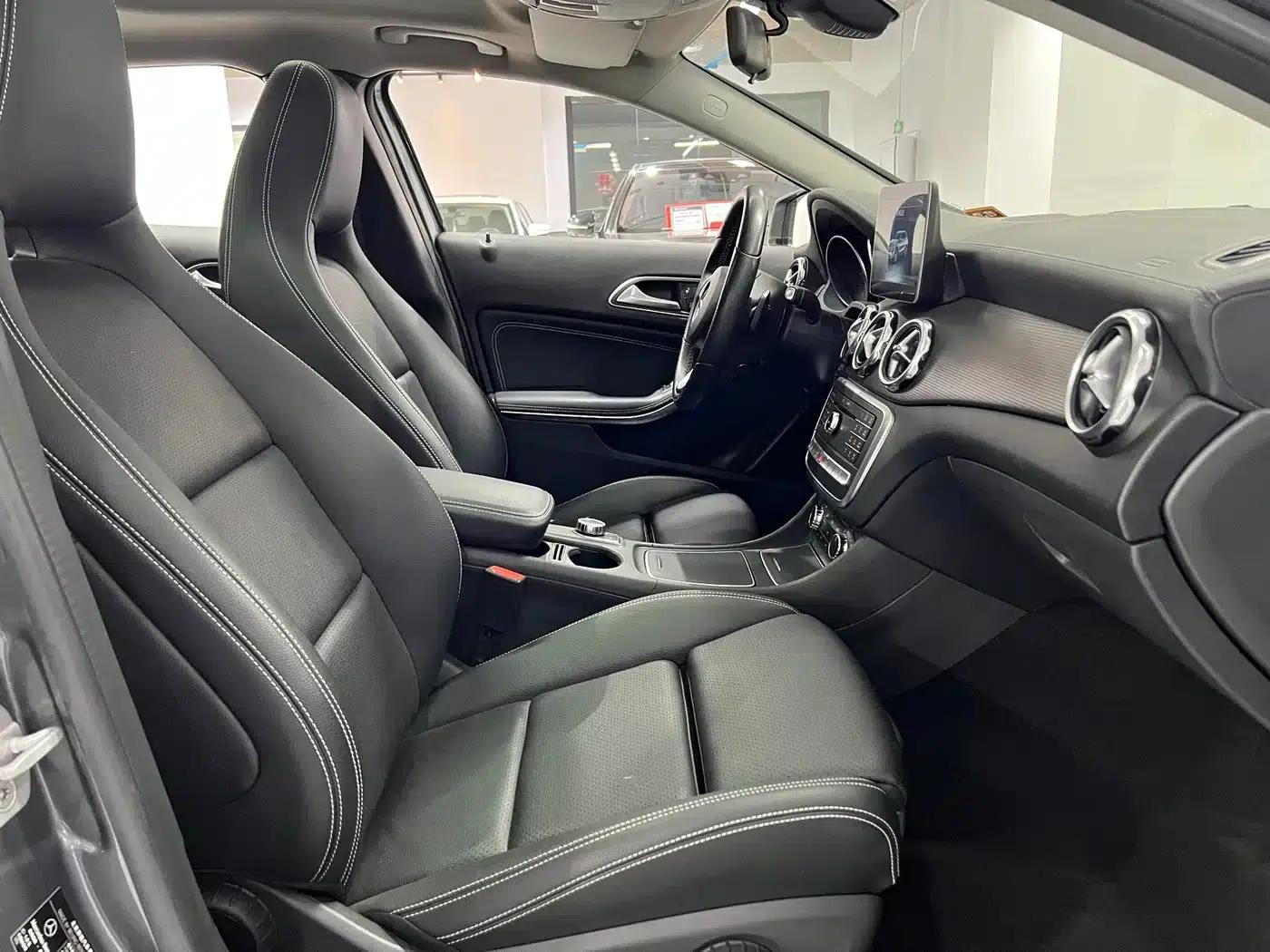 2017 Mercedes-Benz GLA 220 4MATIC Fashion Edition — миниатюра 12