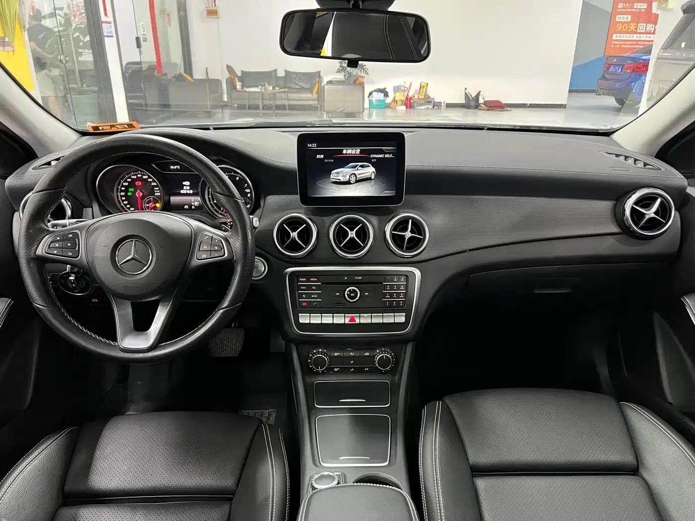 2017 Mercedes-Benz GLA 220 4MATIC Fashion Edition — миниатюра 9