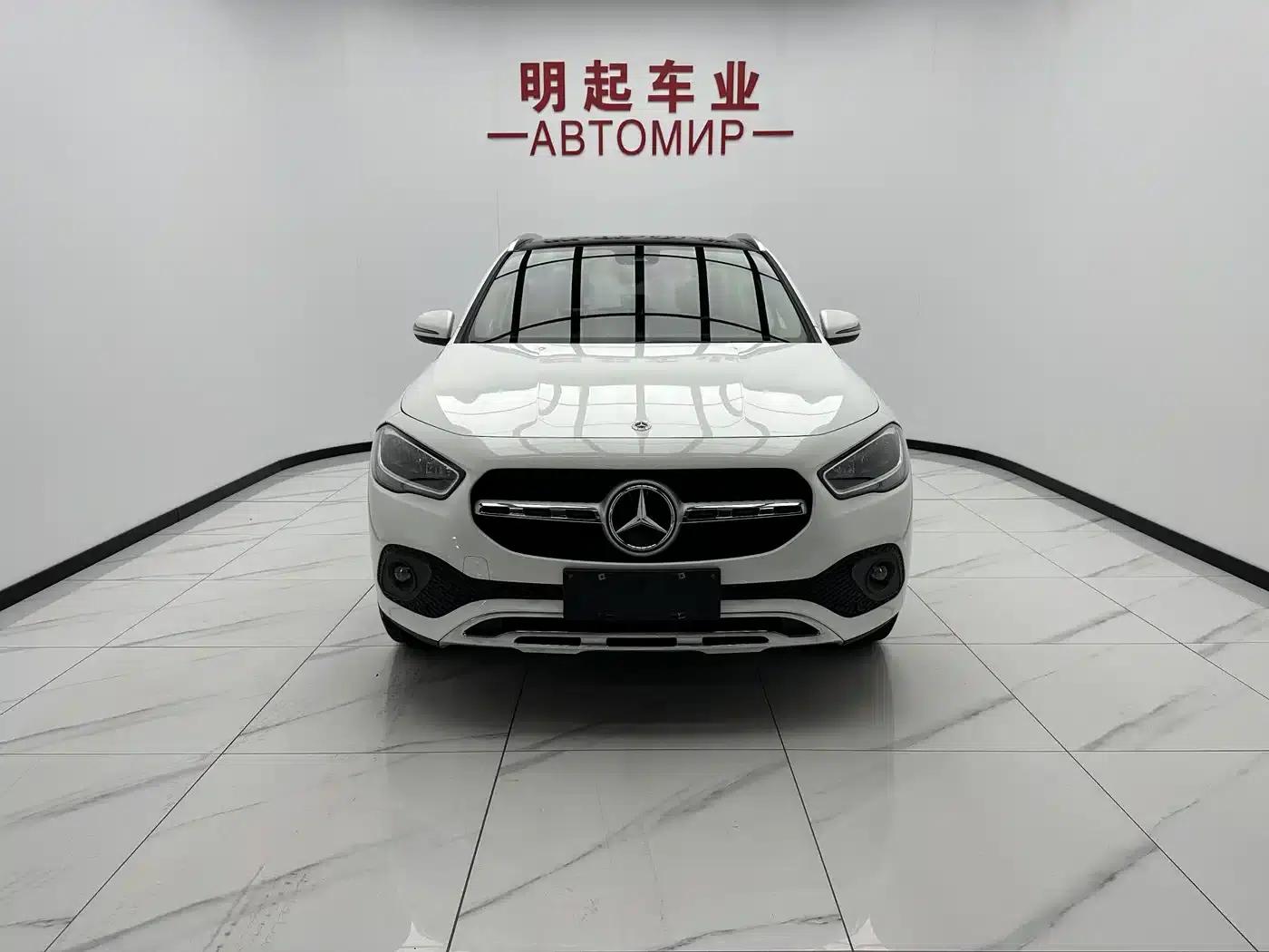 2022 Mercedes-Benz GLA Facelift GLA 180 — миниатюра 2