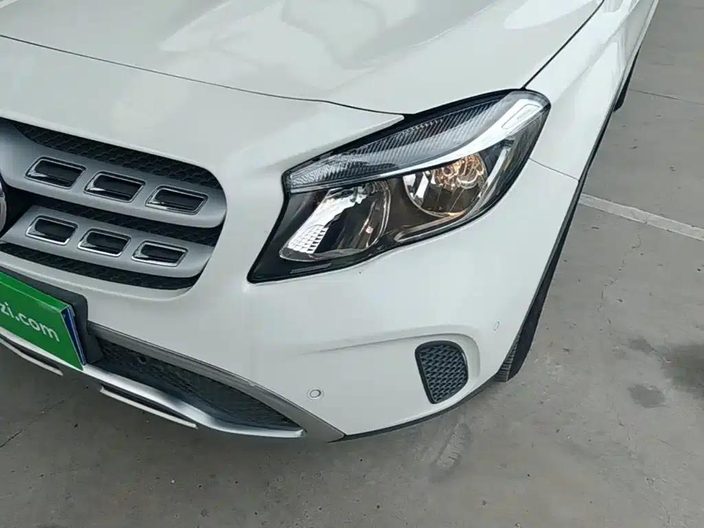 2018 Mercedes-Benz GLA 200 Dynamic — миниатюра 24