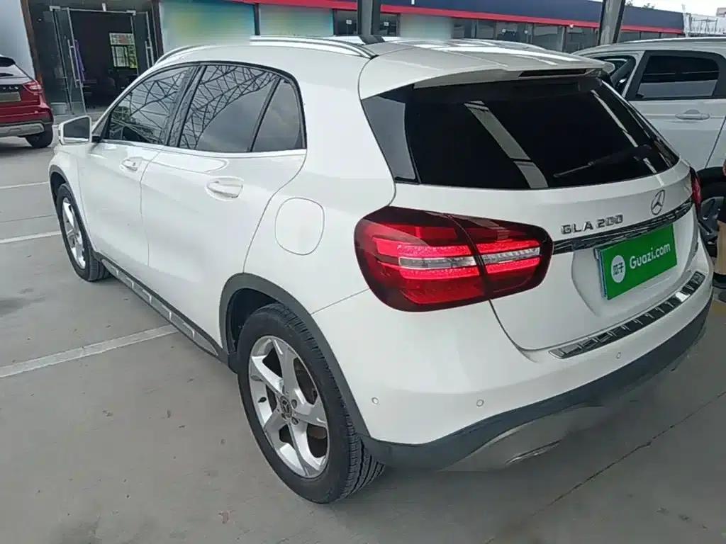 2018 Mercedes-Benz GLA 200 Dynamic — миниатюра 5