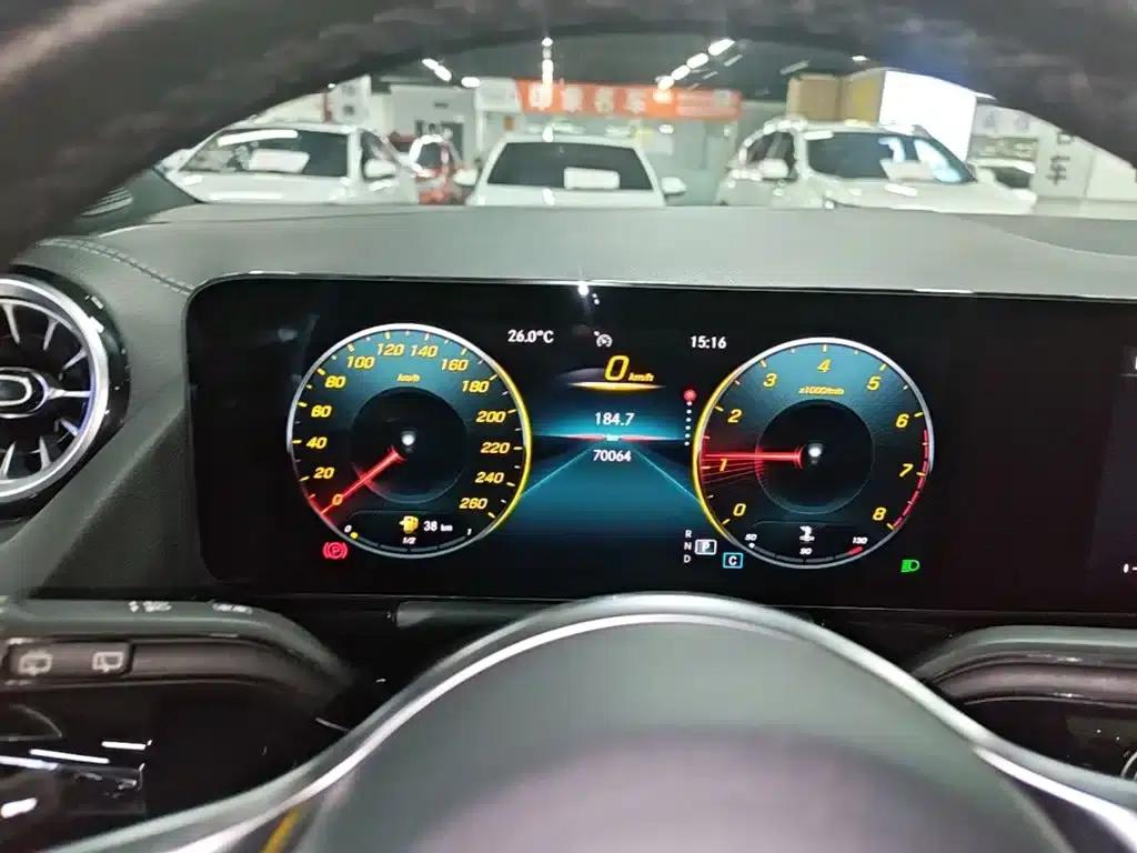 2020 Mercedes-Benz GLA 180 — миниатюра 12