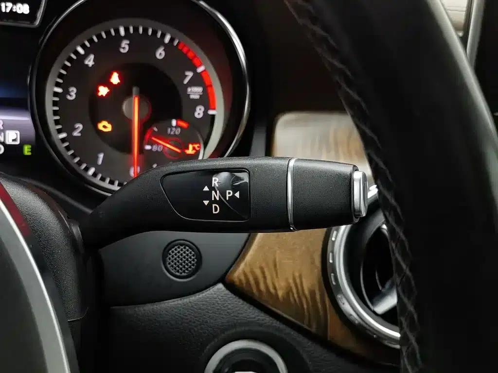 Imported Mercedes-Benz GLA 2015 GLA 260 4MATIC — миниатюра 13
