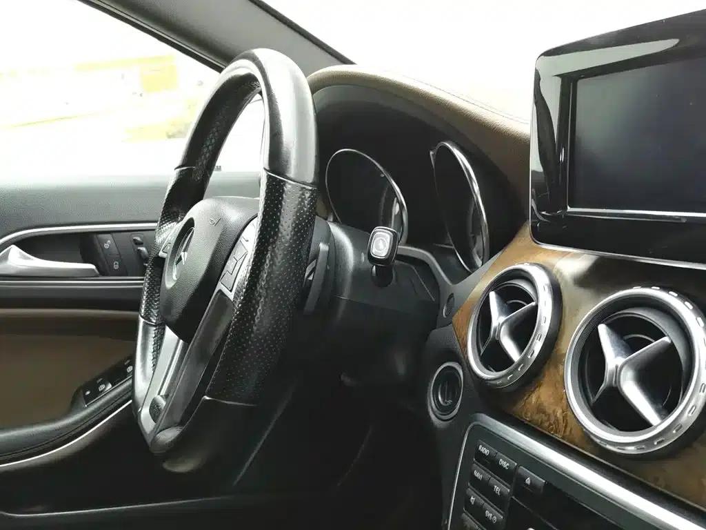 Imported Mercedes-Benz GLA 2015 GLA 260 4MATIC — миниатюра 22