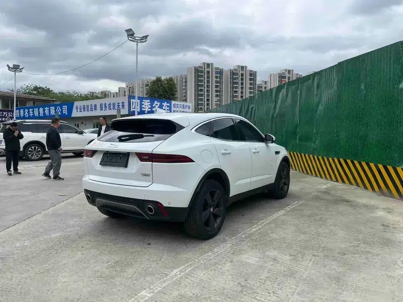 Jaguar E-PACE 2018 P200 First Edition Limited Edition (China VI Emission Standard) — миниатюра 6