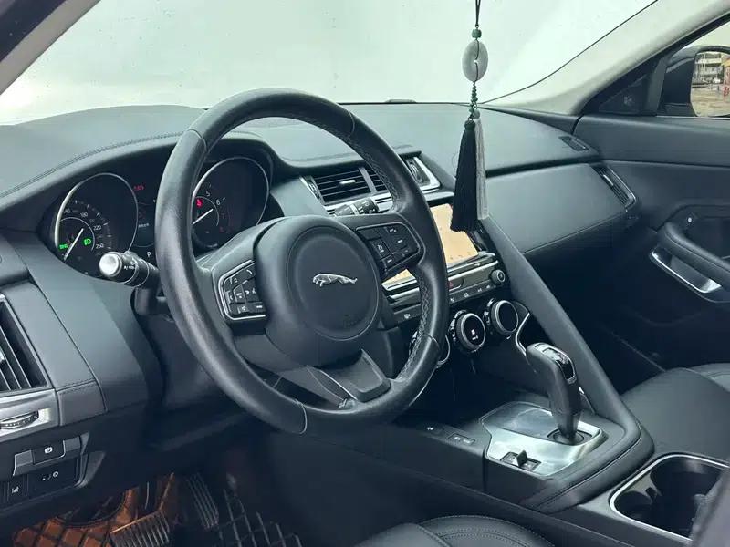 Jaguar E-PACE 2018 P200 First Edition Limited Edition (China VI Emission Standard) — миниатюра 28
