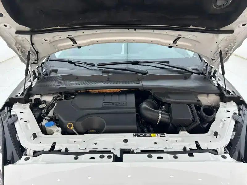 Jaguar E-PACE 2018 P200 First Edition Limited Edition (China VI Emission Standard) — миниатюра 7
