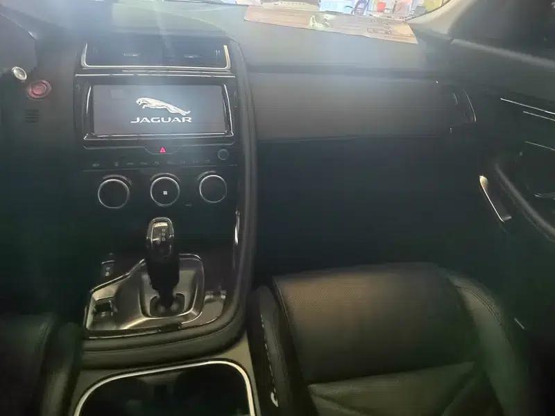 2018 Jaguar E-PACE P250 HSE — миниатюра 10