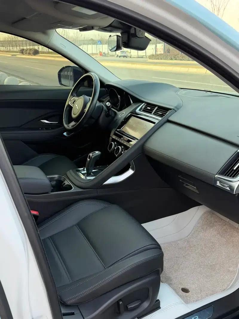 Jaguar E-PACE 2018 P250 S — миниатюра 10