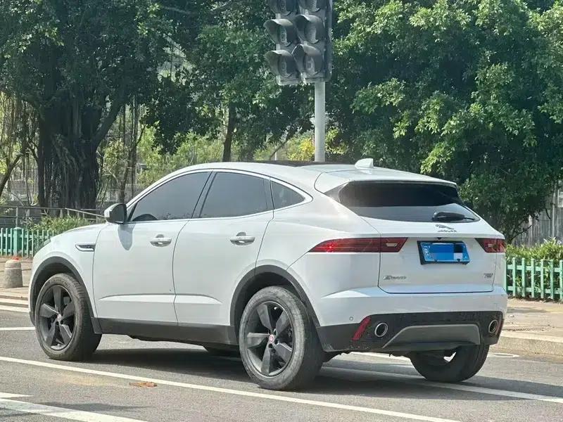 Jaguar E-PACE 2018 P250 S — миниатюра 4