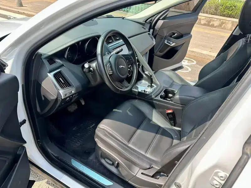 Jaguar E-PACE 2018 P250 S — миниатюра 8