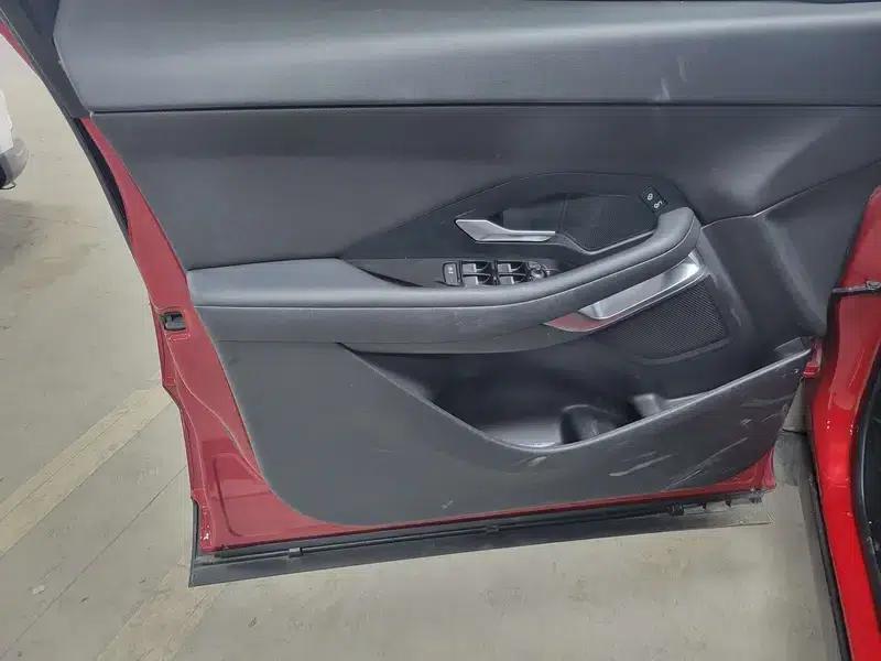 Jaguar E-PACE 2018 P200 (China VI Emission Standard) — миниатюра 6