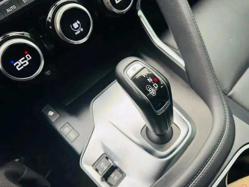 Jaguar E-PACE 2018 P200 — миниатюра 15