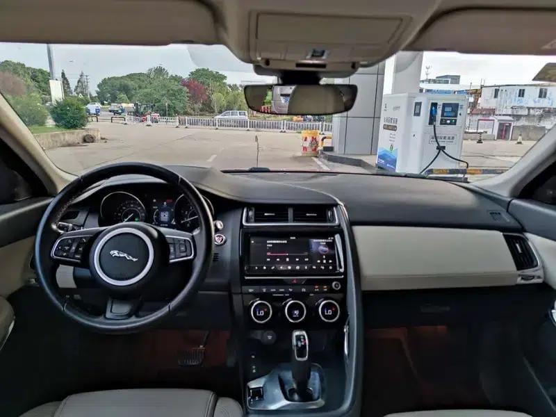 Jaguar E-PACE 2018 P250 S — миниатюра 13