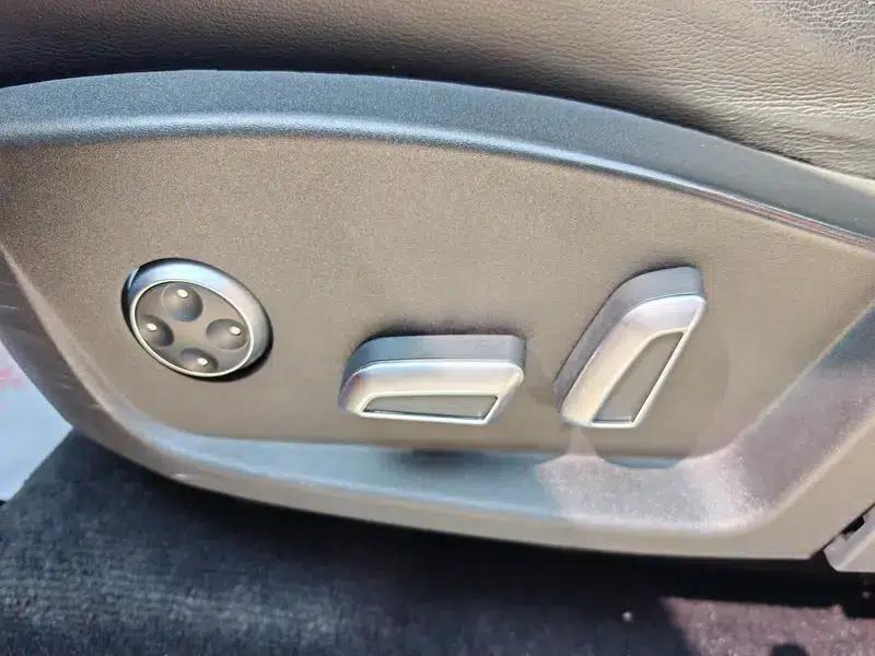Jaguar E-PACE 2018 P200 (China VI Emission Standard) — миниатюра 16