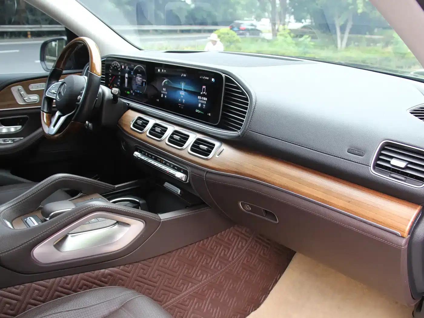 2021 Mercedes-Benz GLS 450 4MATIC Luxury — миниатюра 18