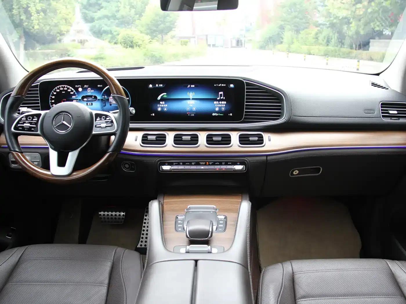 2021 Mercedes-Benz GLS 450 4MATIC Luxury — миниатюра 27