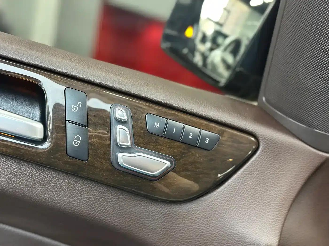 2019 Mercedes-Benz GLS 400 4MATIC Dynamic Edition — миниатюра 17
