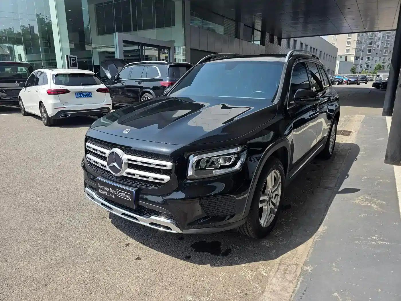 Mercedes-Benz GLB 2022 Facelift II GLB 200 Fashion Model — миниатюра 1