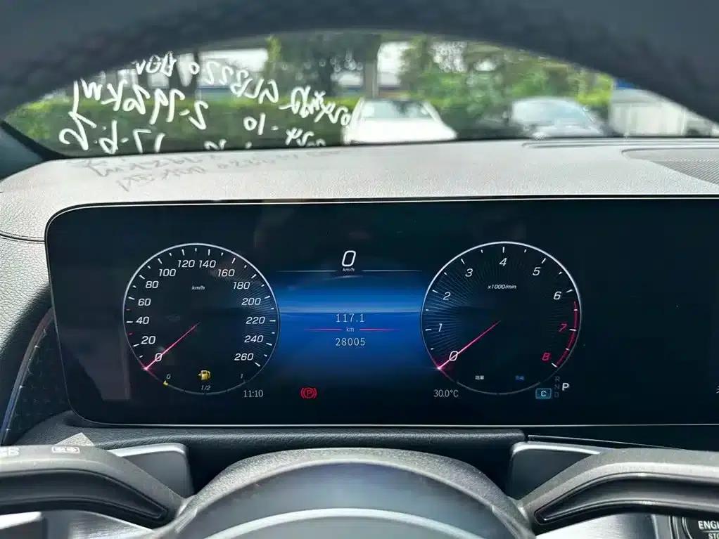 Mercedes-Benz GLB 2024 Model GLB 220 Fashion Edition — миниатюра 19