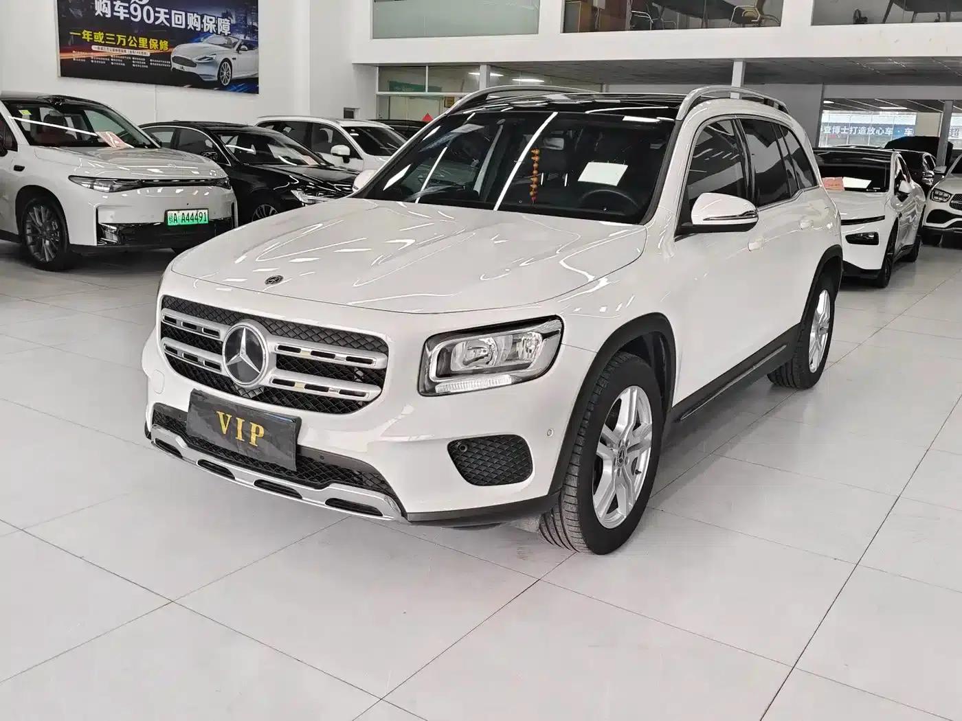 2021 Mercedes-Benz GLB 180 Fashion Edition — миниатюра 1