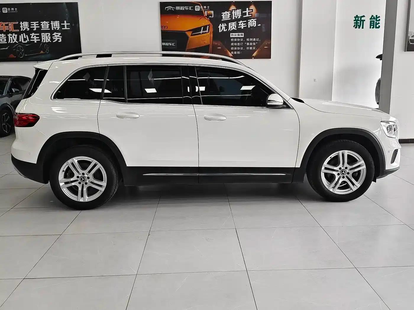 2021 Mercedes-Benz GLB 180 Fashion Edition — миниатюра 12
