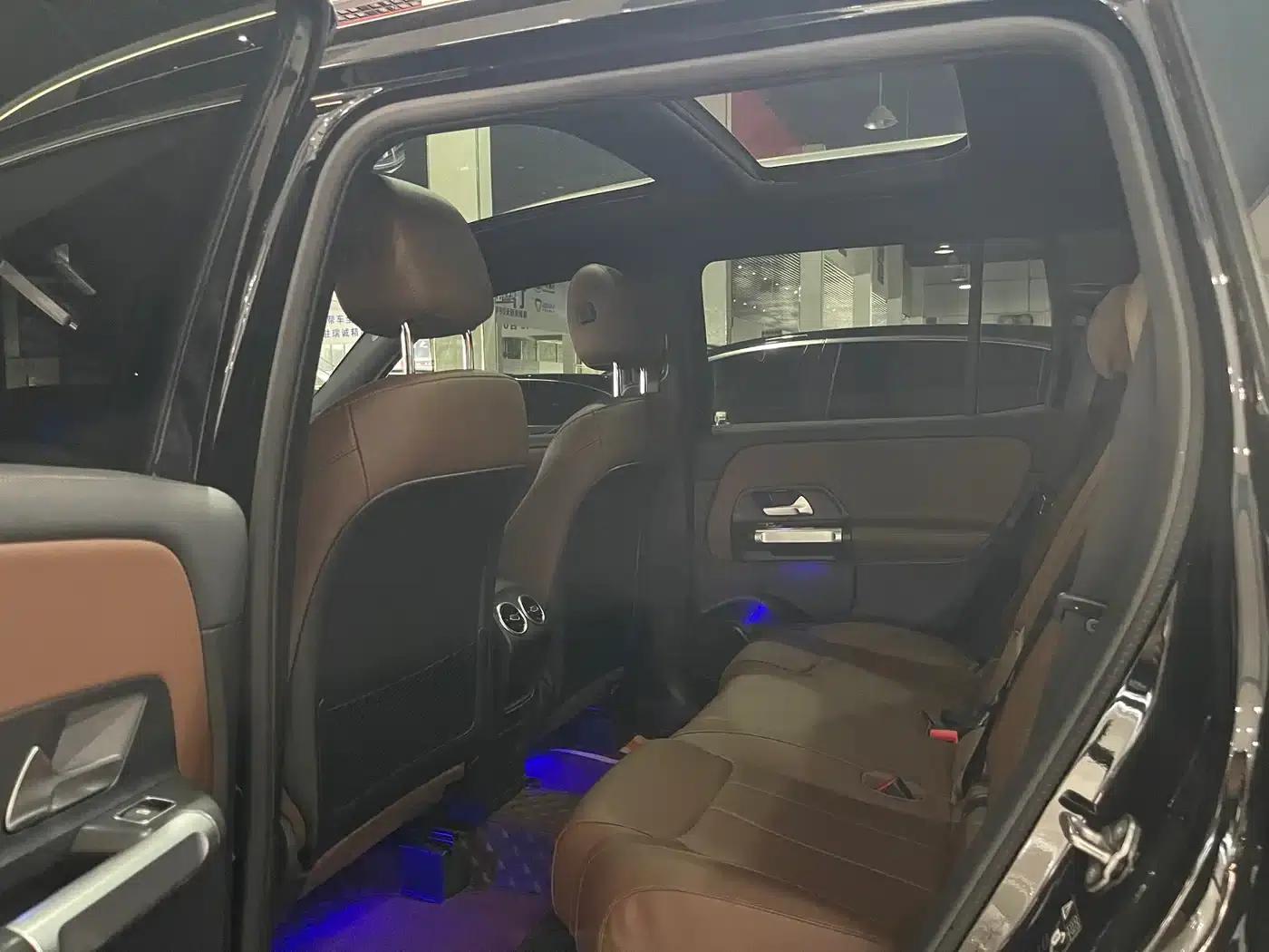2023 Mercedes-Benz GLB 220 Dynamic — миниатюра 4