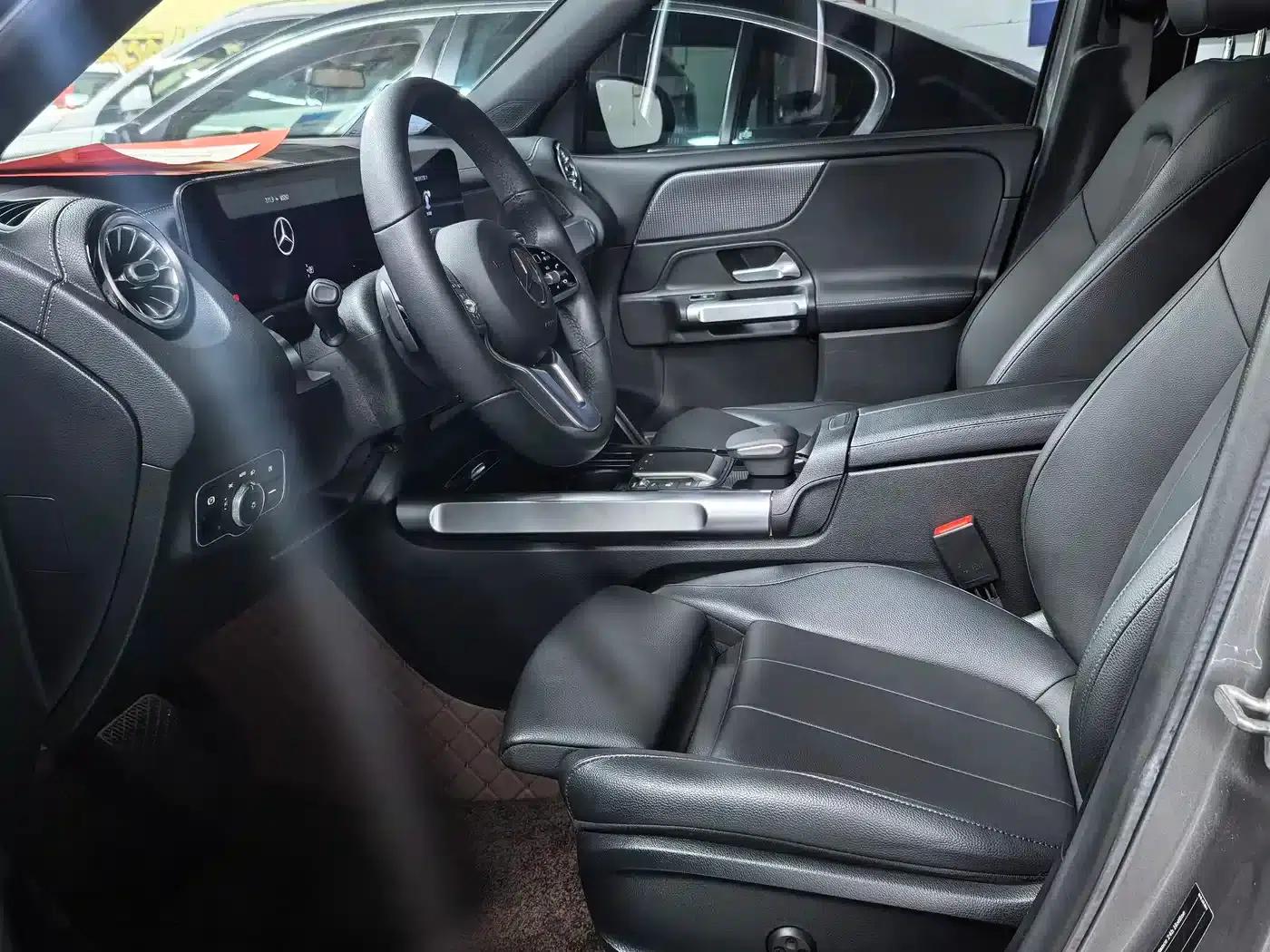 Mercedes-Benz GLB 2020 Facelift GLB 200 Dynamic — миниатюра 4