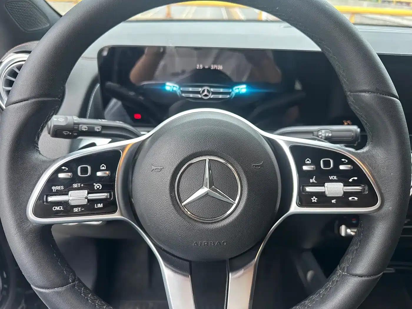 2021 Mercedes-Benz GLB 180 Dynamic — миниатюра 13