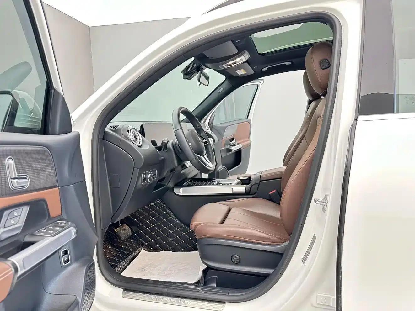 2023 Mercedes-Benz GLB 220 Dynamic — миниатюра 4