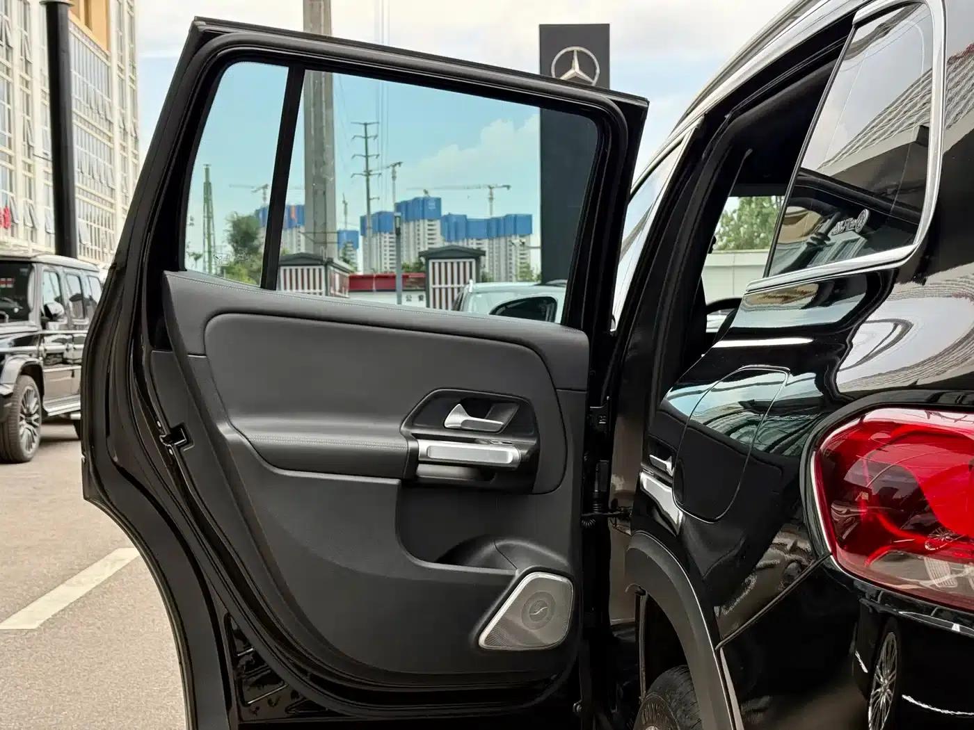 2023 Mercedes-Benz GLB 220 Fashion Edition — миниатюра 23