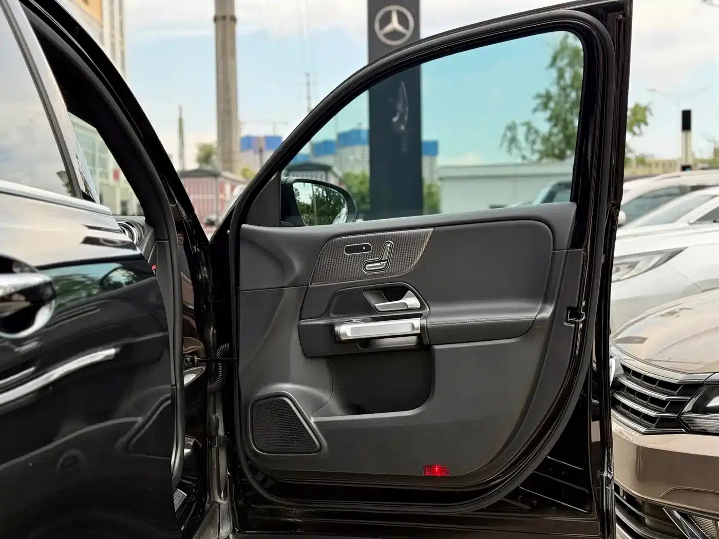2023 Mercedes-Benz GLB 220 Fashion Edition — миниатюра 32