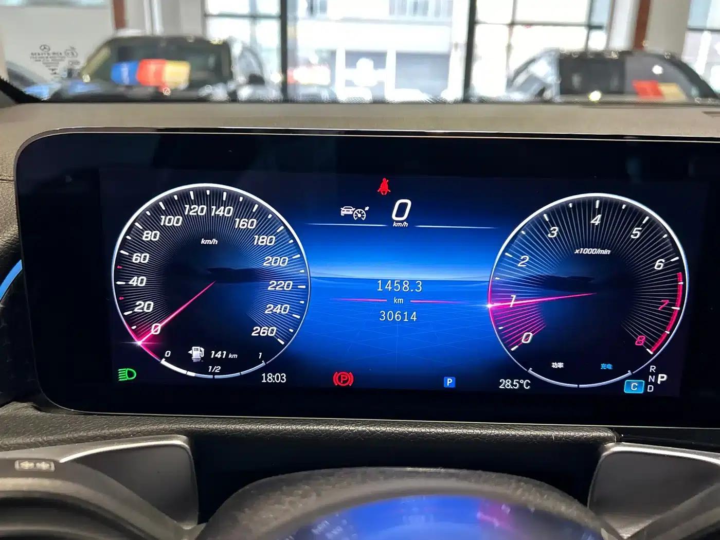 2024 Mercedes-Benz GLB Facelift GLB 220 Dynamic — миниатюра 14
