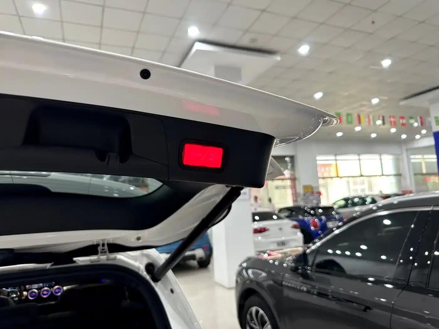 Mercedes-Benz GLB 2020 Facelift GLB 200 Dynamic — миниатюра 22
