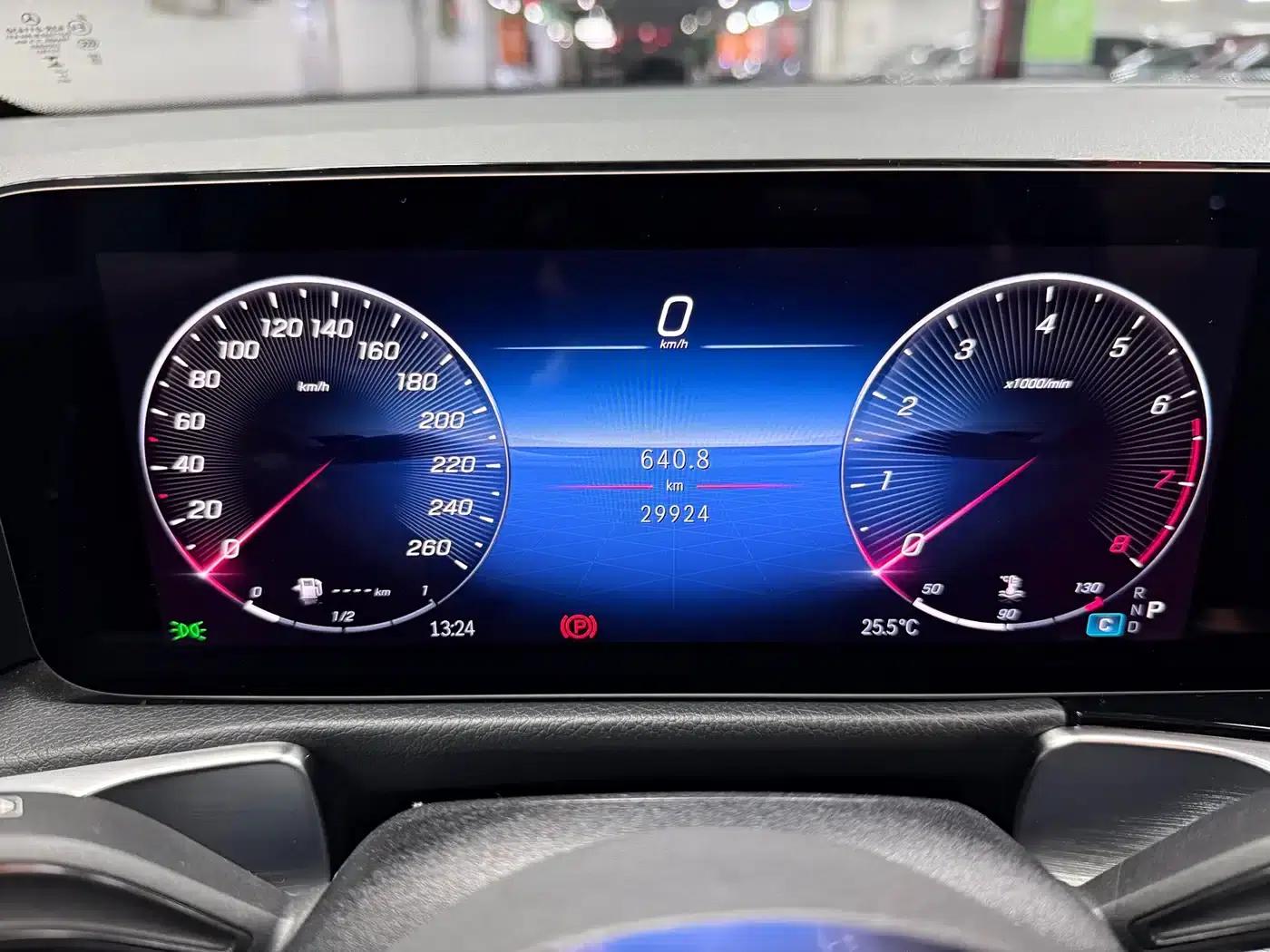 Mercedes-Benz GLB 2024 Fashion Edition — миниатюра 6