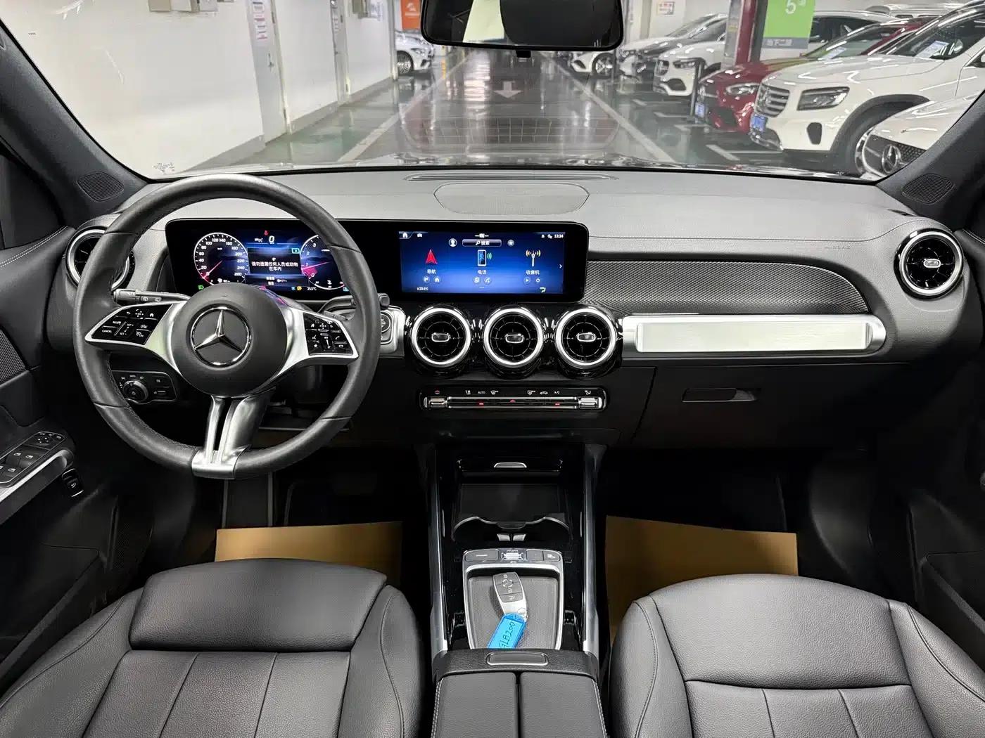 Mercedes-Benz GLB 2024 Fashion Edition — миниатюра 10