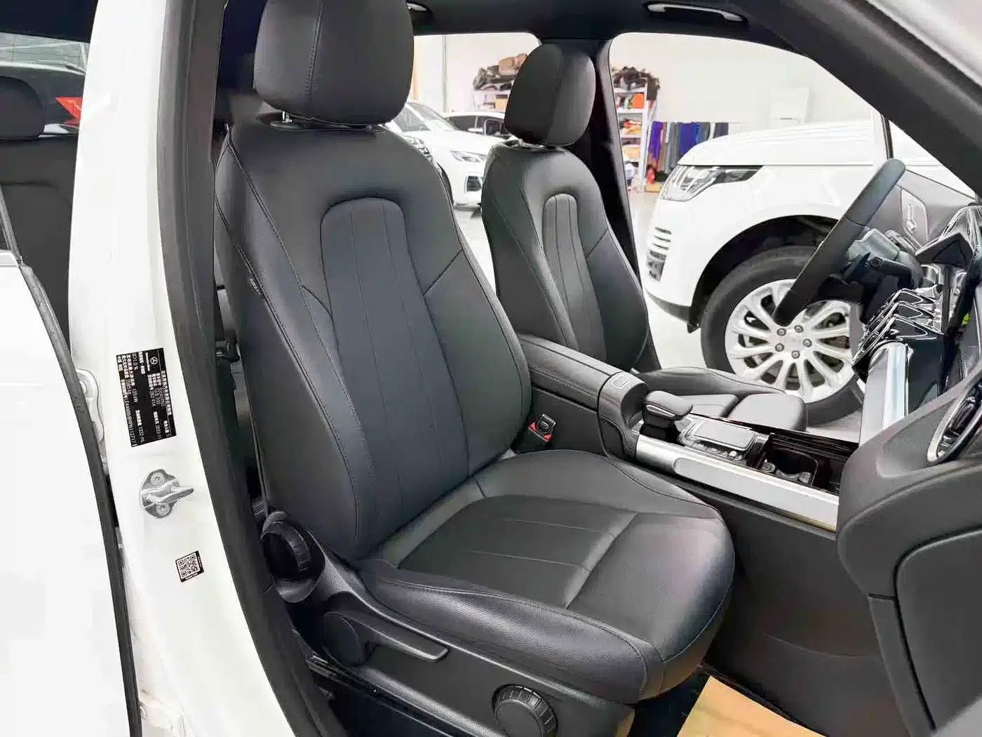 2023 Mercedes-Benz GLB 200 Dynamic — миниатюра 14