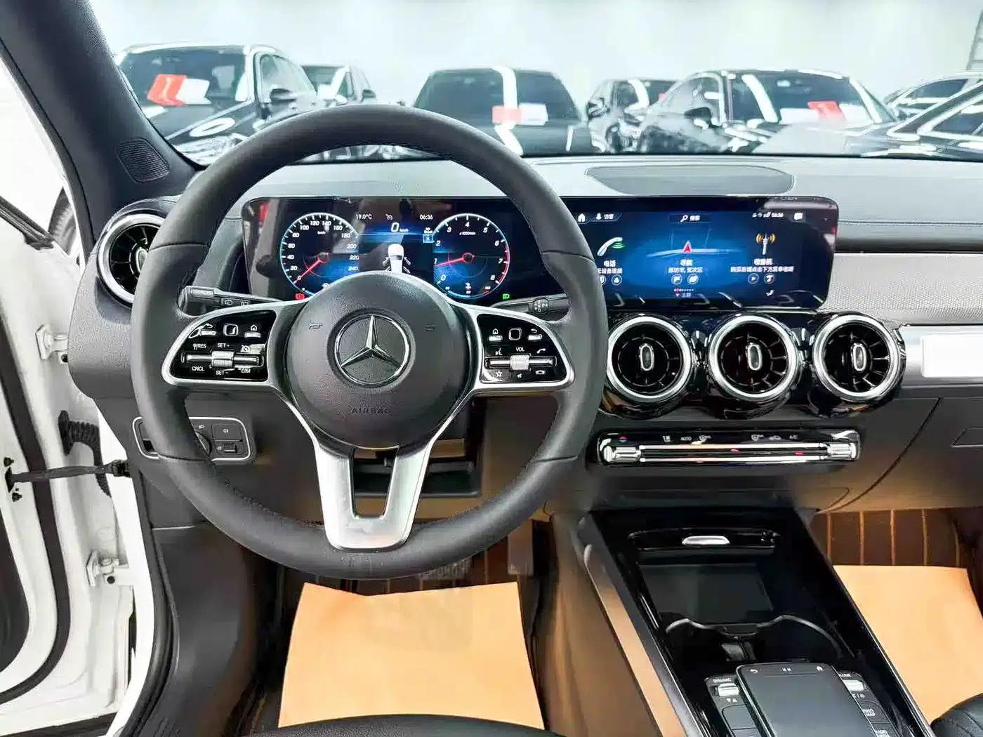2023 Mercedes-Benz GLB 200 Dynamic — миниатюра 16