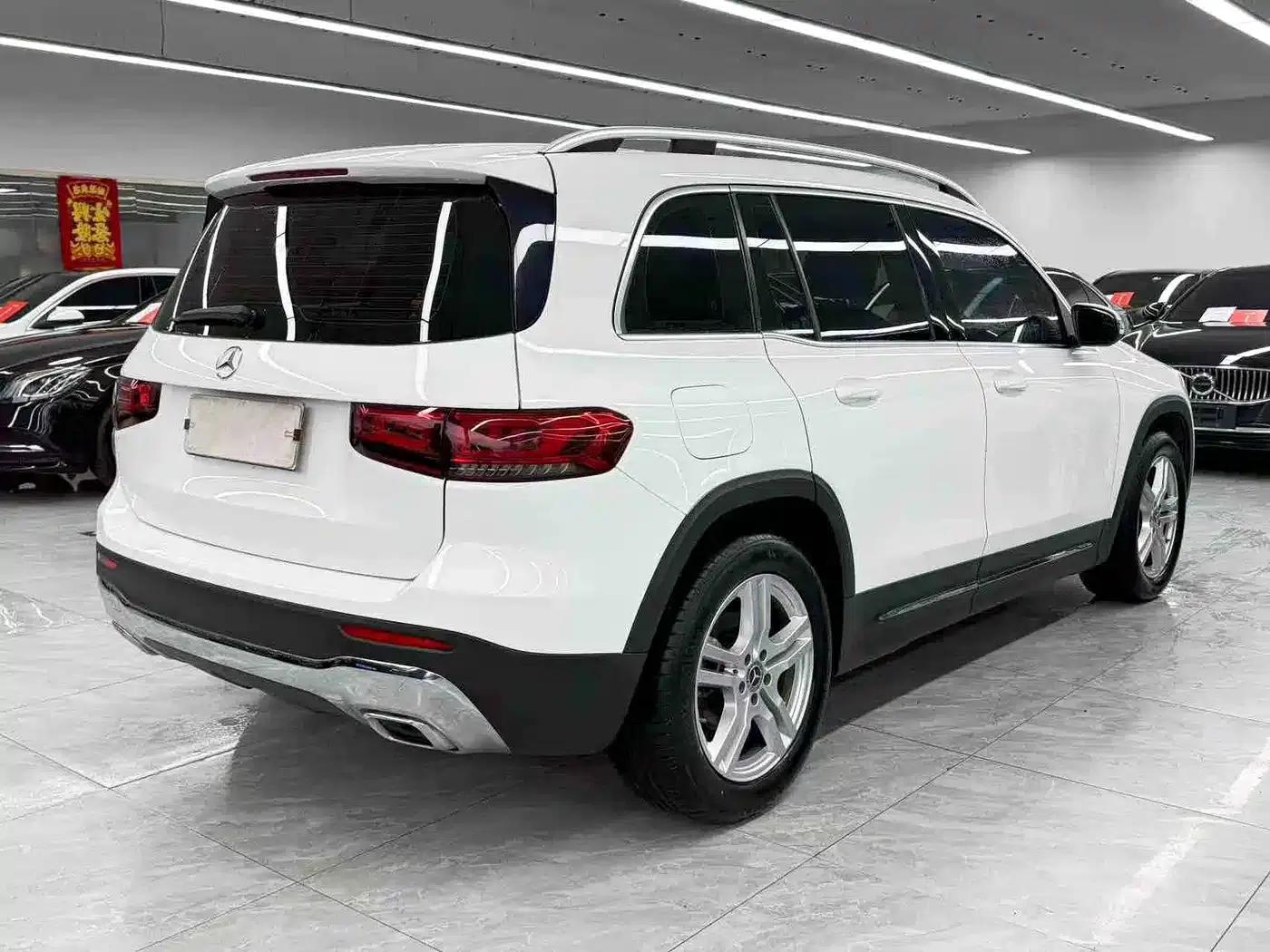 2023 Mercedes-Benz GLB 200 Dynamic — миниатюра 6