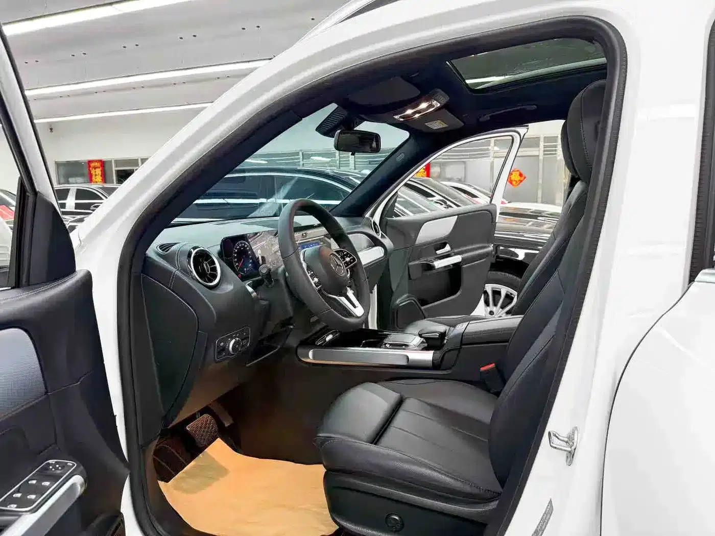 2023 Mercedes-Benz GLB 200 Dynamic — миниатюра 7