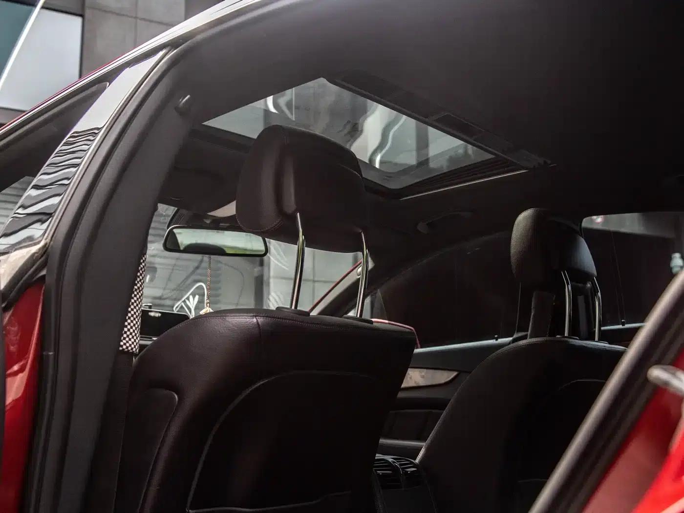 2012 Mercedes-Benz CLS 300 CGI — миниатюра 10