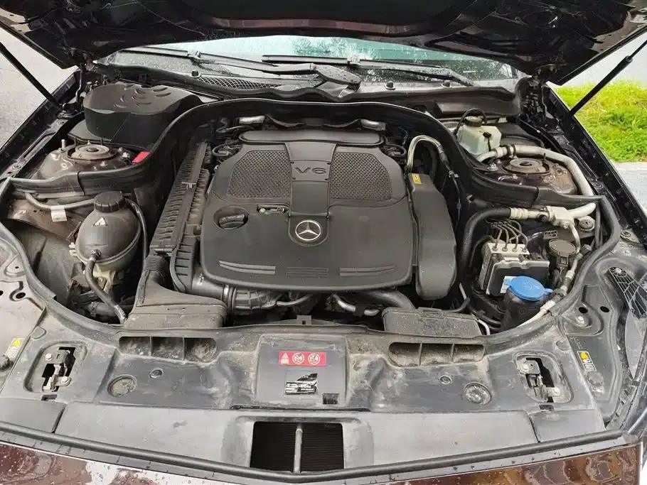 2012 Mercedes-Benz CLS 300 CGI — миниатюра 10