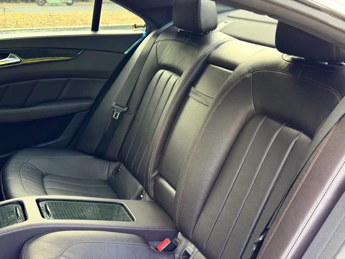 2012 Mercedes-Benz CLS 300 CGI — миниатюра 16