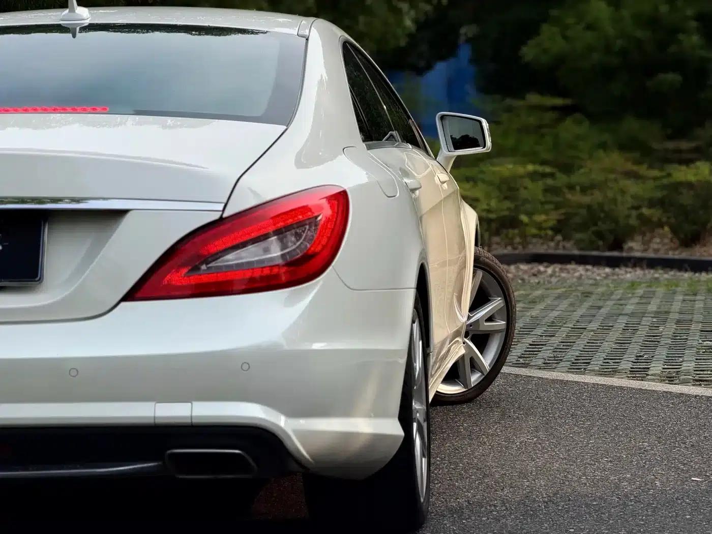 2012 Mercedes-Benz CLS 300 CGI — миниатюра 19