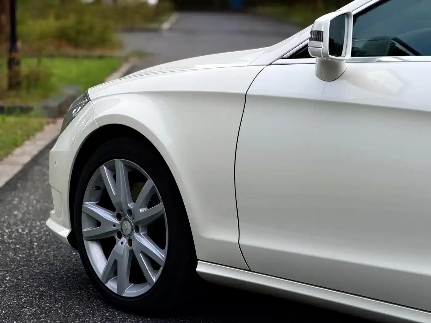 2012 Mercedes-Benz CLS 300 CGI — миниатюра 20