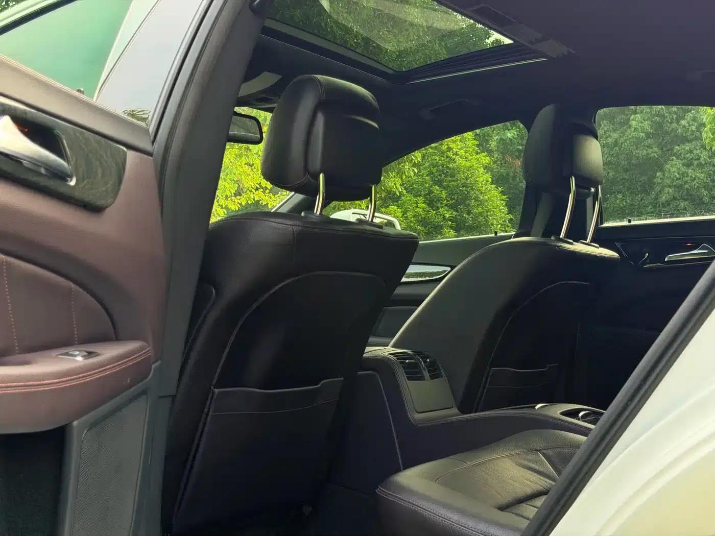 2012 Mercedes-Benz CLS 300 CGI — миниатюра 9