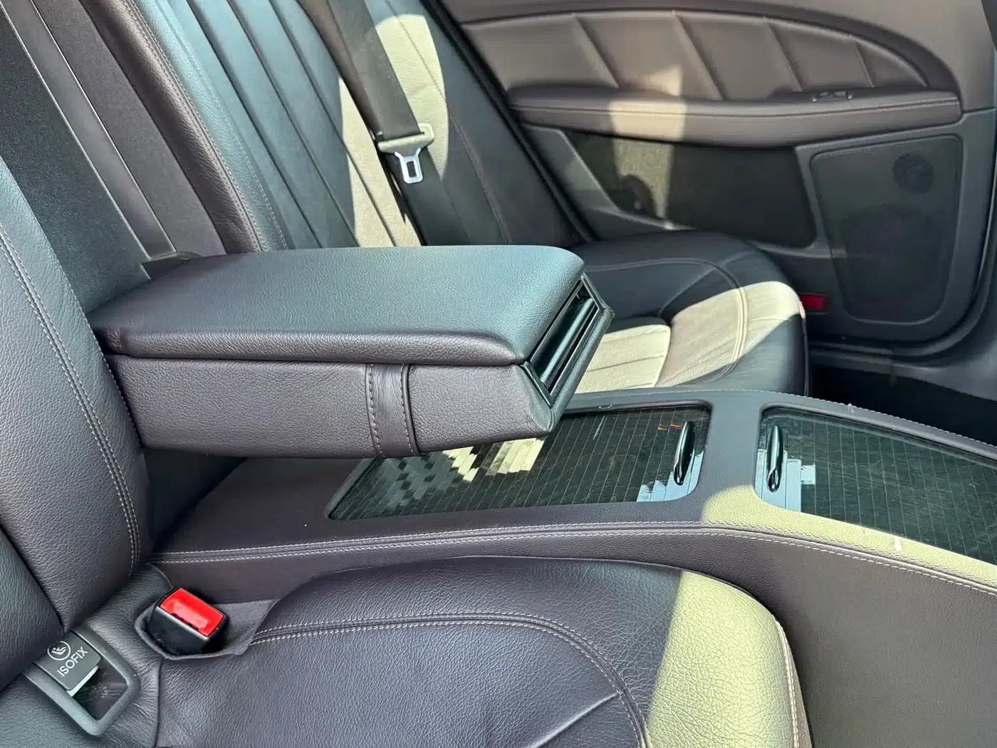 2012 Mercedes-Benz CLS 300 CGI — миниатюра 12